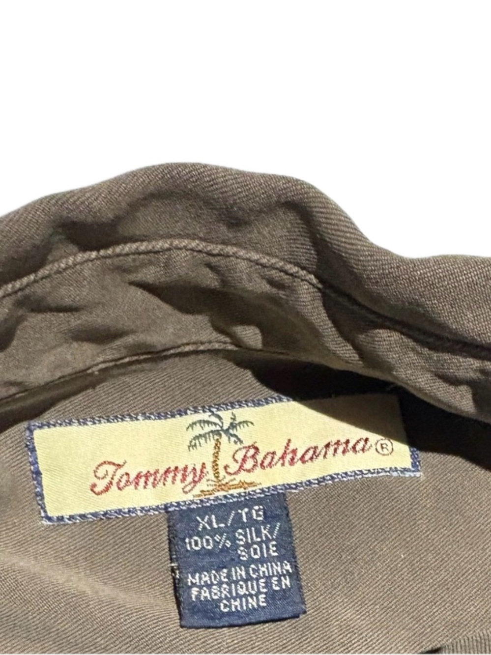 Tommy Bahama Men’s Brown 100% Silk Button Down Shirt XL - Picture 2 of 7